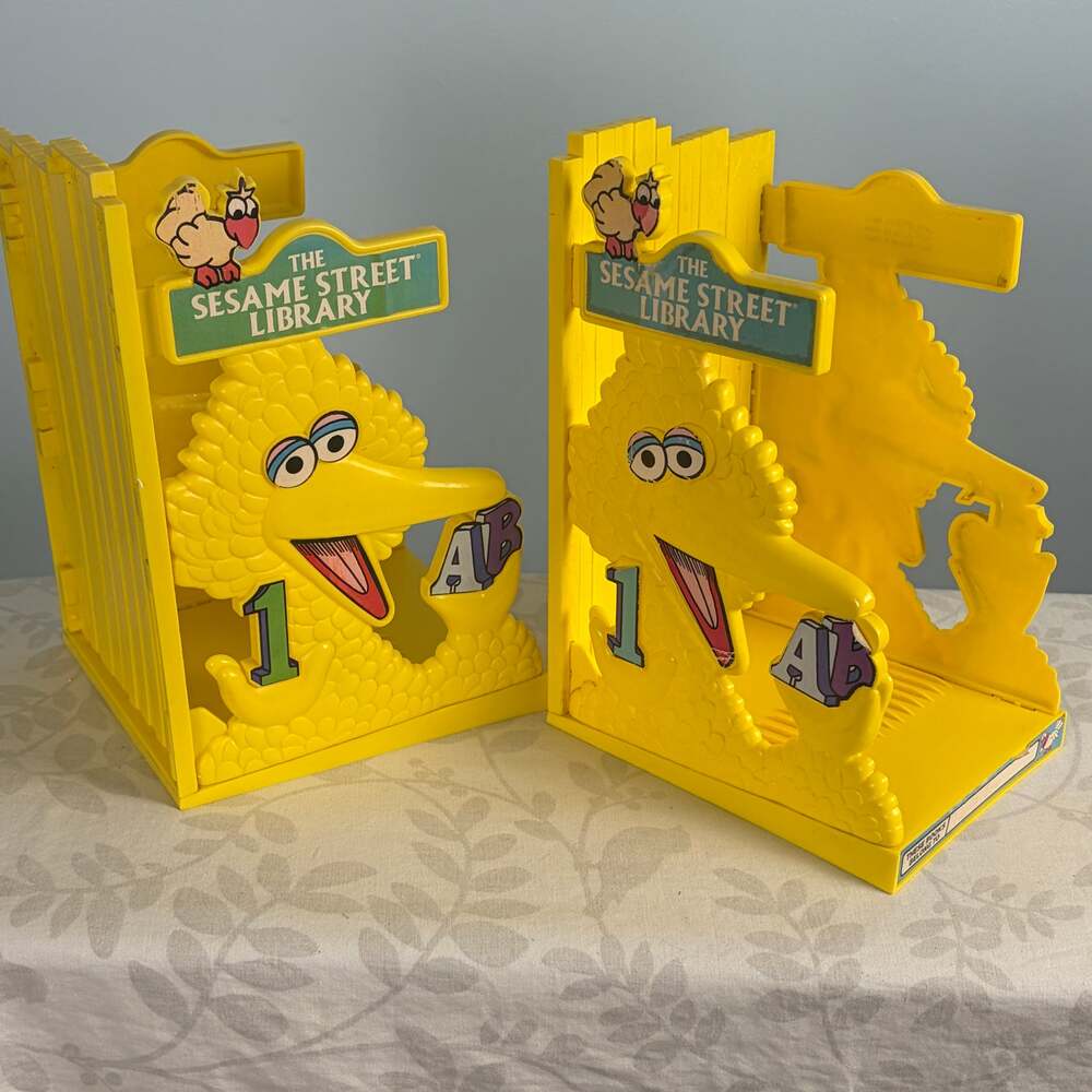 Two Sesame Street Library Bookends Bookshelves Vintage 70s 80s Kidcore Big Bird